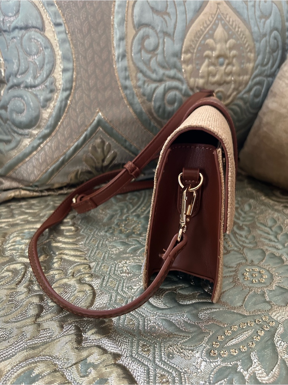 Moda Luxe Tan Woven Clutch with Brown Leather Strap new without tags - Picture 6 of 10